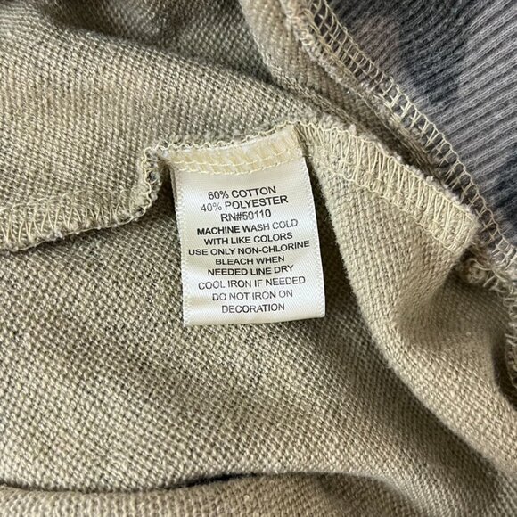 Feathers Camo Long Sleeved Shirt Top ((size XL)) - Picture 7 of 7